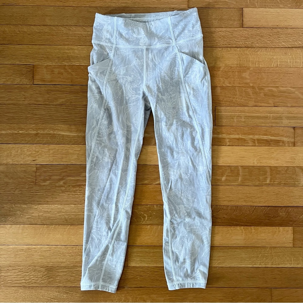 75% OFF OG PRICE Lululemon Swift Speed High Rise Tight 28” Legging SIZE 4 print